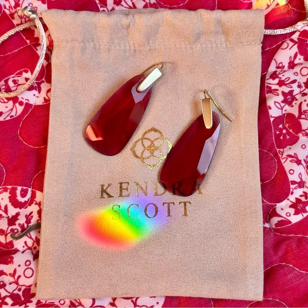 Kendra Scott Maize Drop Clear Berry in Gold Earrings